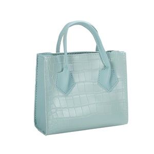 Crossbody bag for women,
 The fashion trend
 women's pattern
 crocodile